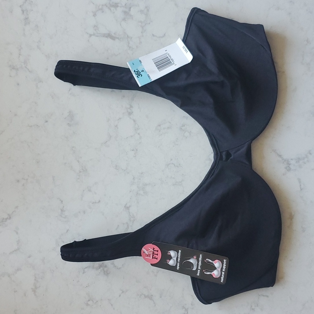 NWT - Lilyette by Bali black minimizer bra